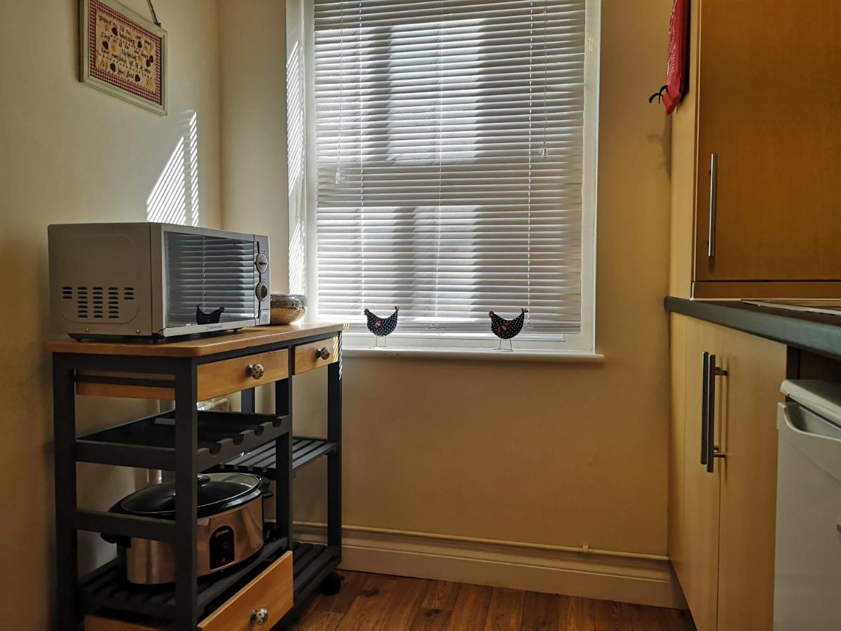 Coastal Escape Deal - 2 Bedroom House -Short Lets & Serviced Accommodation *