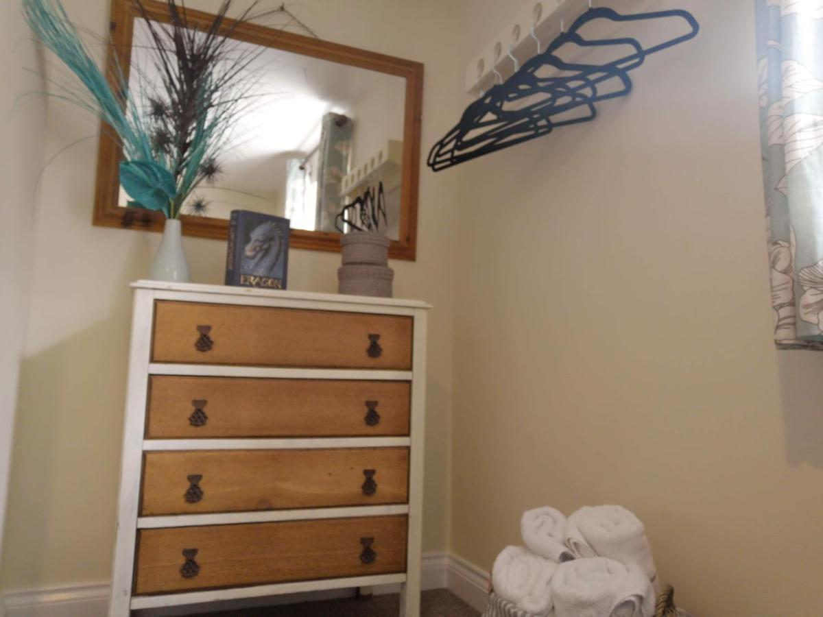 Coastal Escape Deal - 2 Bedroom House -Short Lets & Serviced Accommodation *