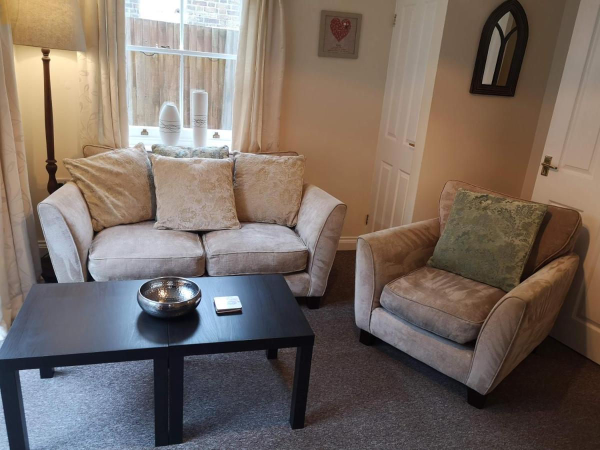 Holiday home Coastal Escape Deal - 2 Bedroom House -Short Lets & Serviced Accommodation
